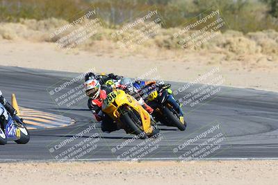 media/Jan-12-2025-CVMA (Sun) [[be1d2b16e3]]/Race 3-Amateur Supersport Middleweight/